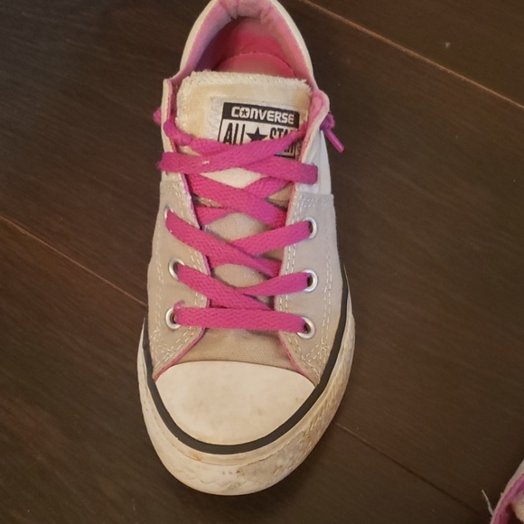 Converse shoes - Picture 3 of 3